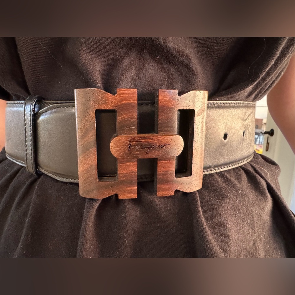 Salvatore Ferragamo Black Leather Belt with Wooden Buckle